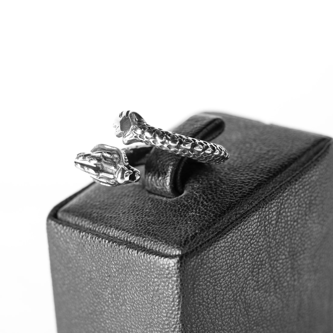 Anillo Dragon Silver