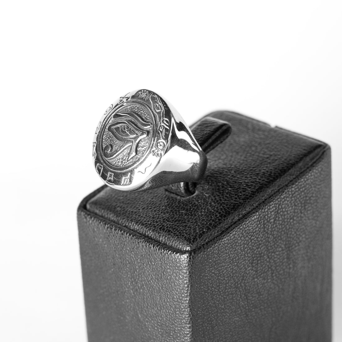 Anillo Ojo de Horus