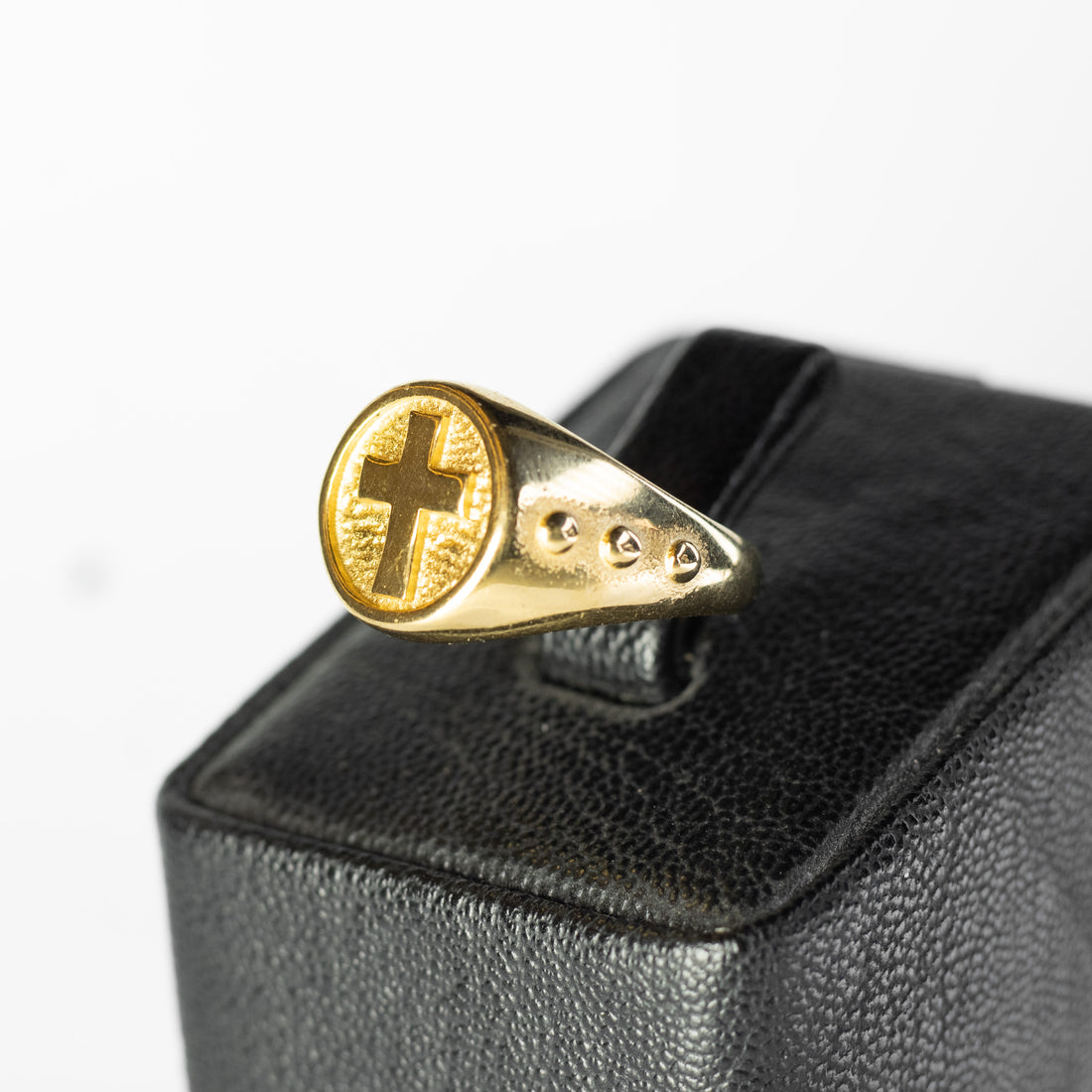 Anillo  Cross Gold