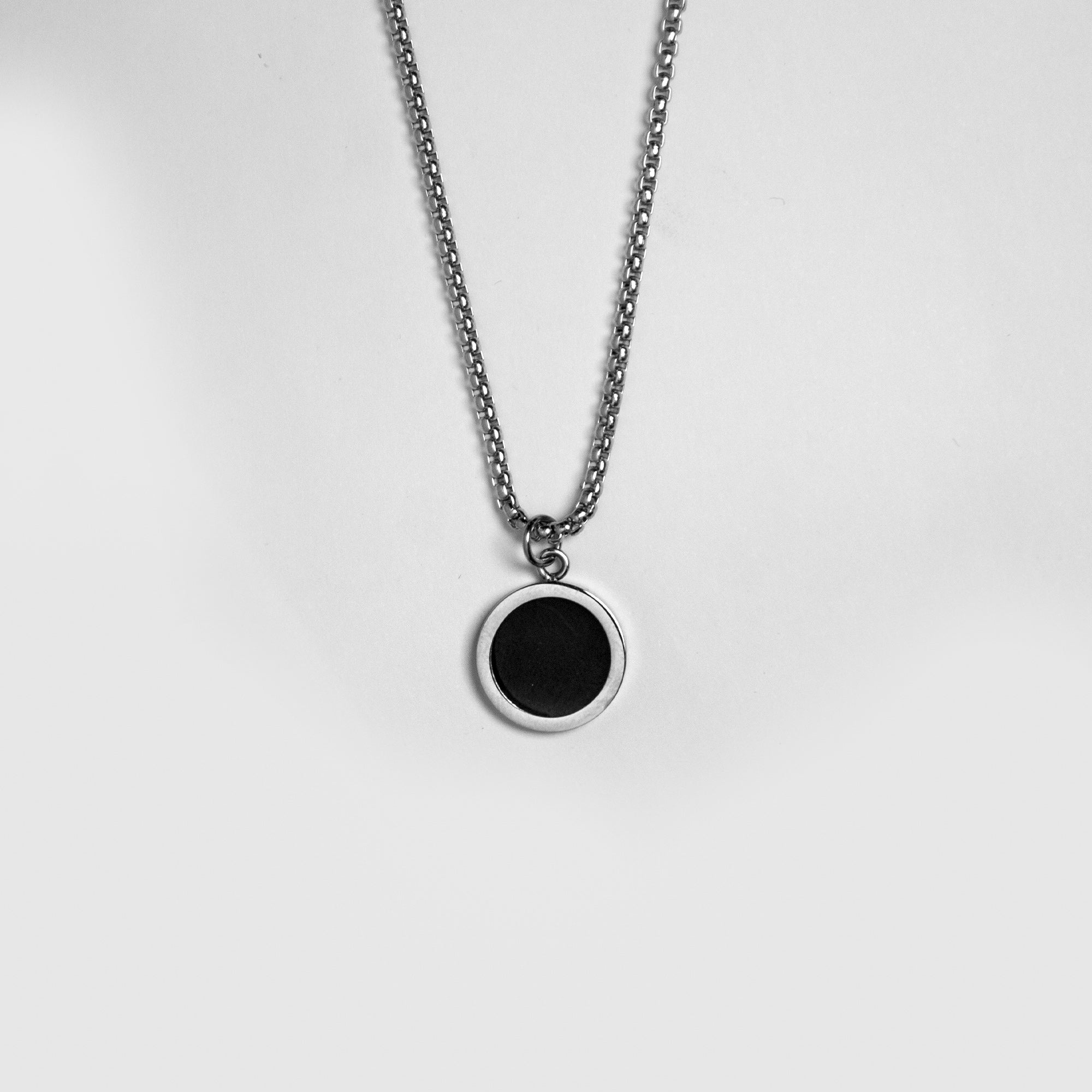 Cadena Black Vintage