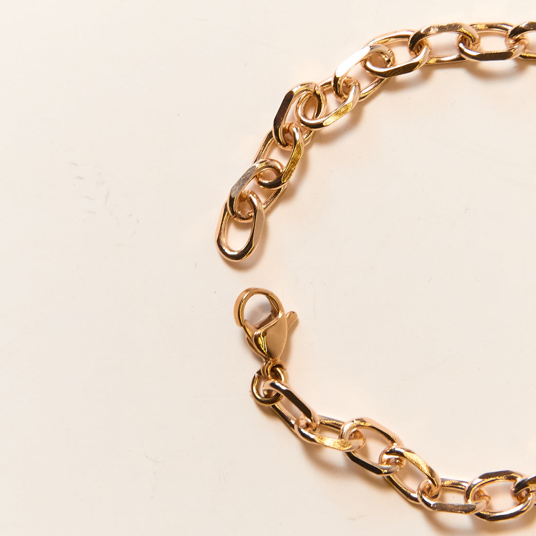Brazalete Eslabones Chunky Gold