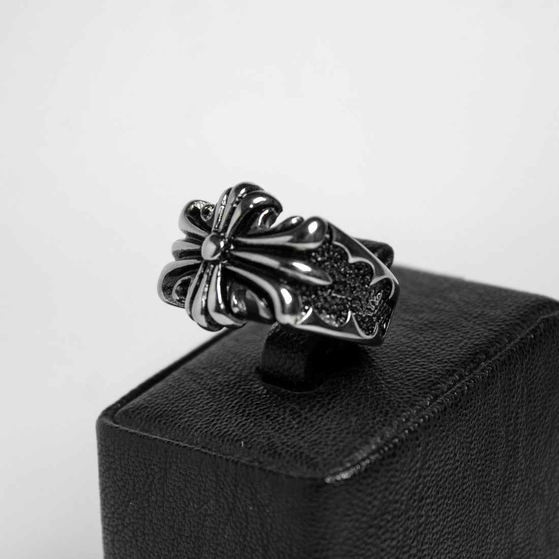 Anillo Gothic Sword 2.0