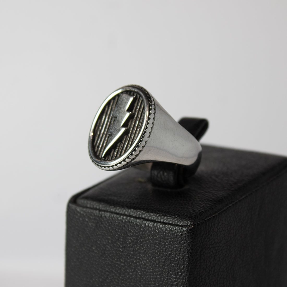 Anillo Trueno Silver