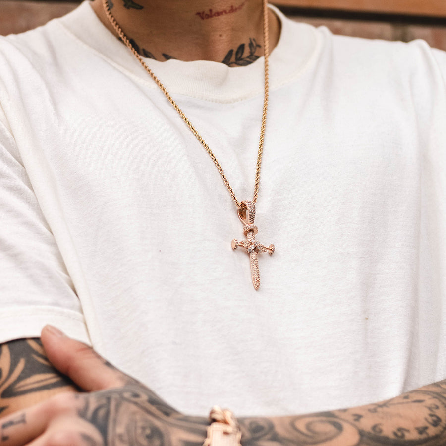 Cadena Cruz Clavo Gold Rose 18k
